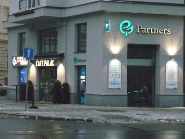 Vstup do Café Palác