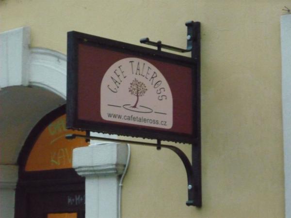 Vývěsní cedule Café Taleross