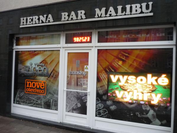 Vchod do Herna Bar Malibu